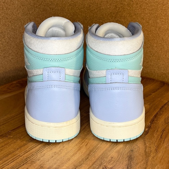 Jordan 1
High MM
NWOT - Picture 3 of 8